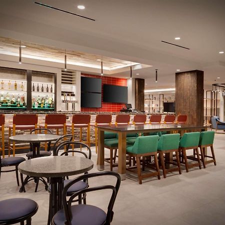 Hilton Garden Inn Haymarket Ngoại thất bức ảnh