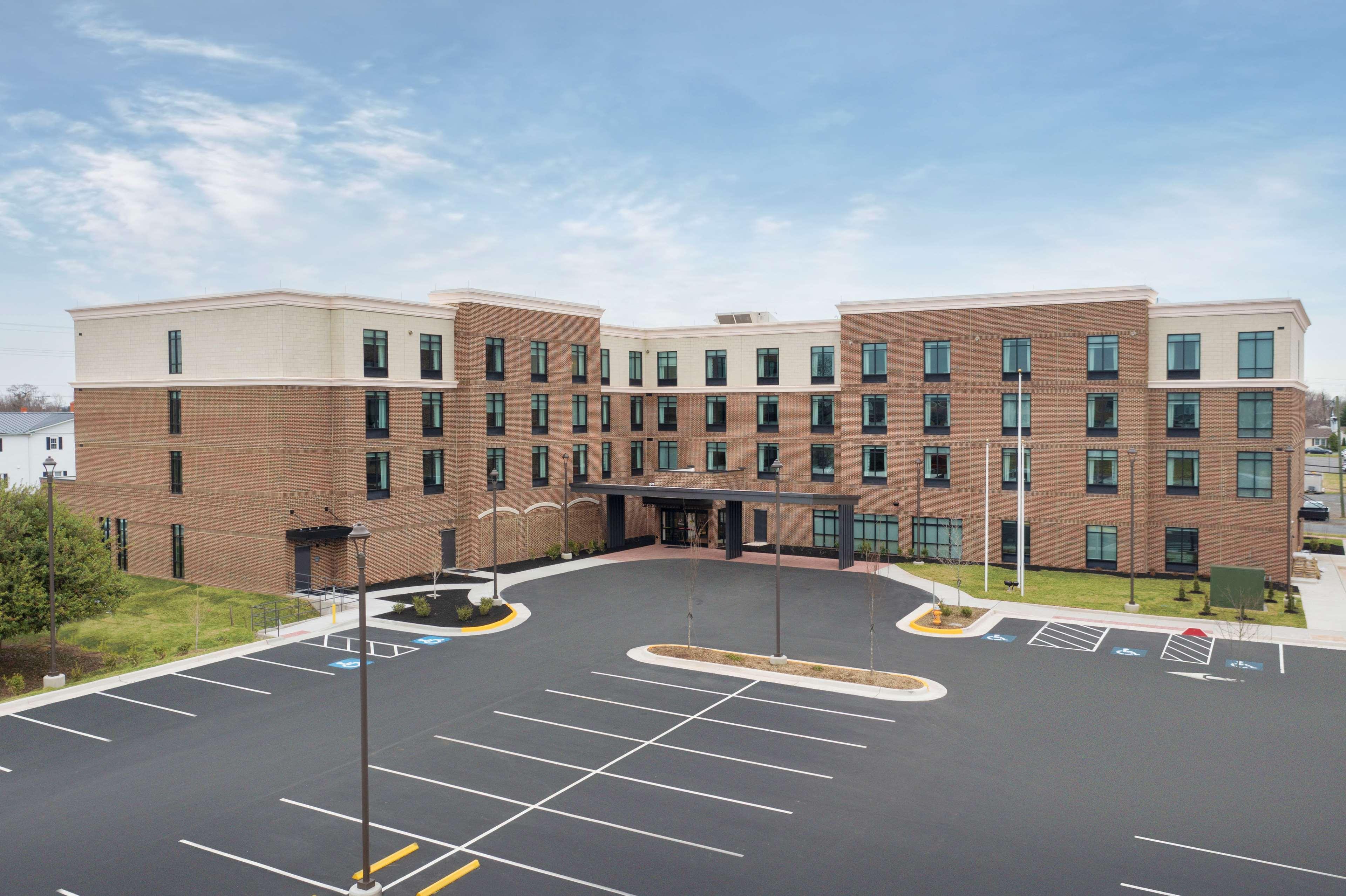 Hilton Garden Inn Haymarket Ngoại thất bức ảnh