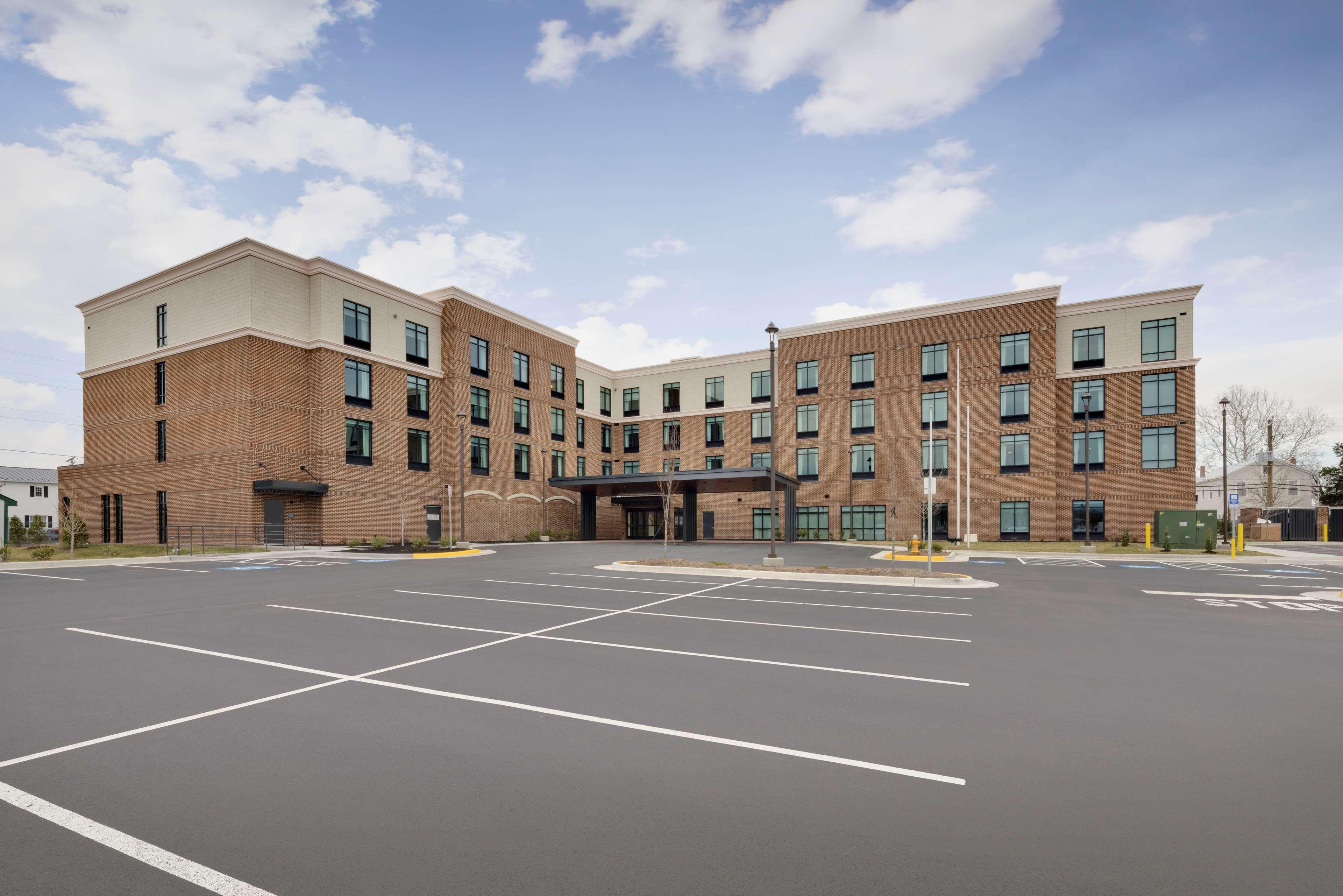 Hilton Garden Inn Haymarket Ngoại thất bức ảnh