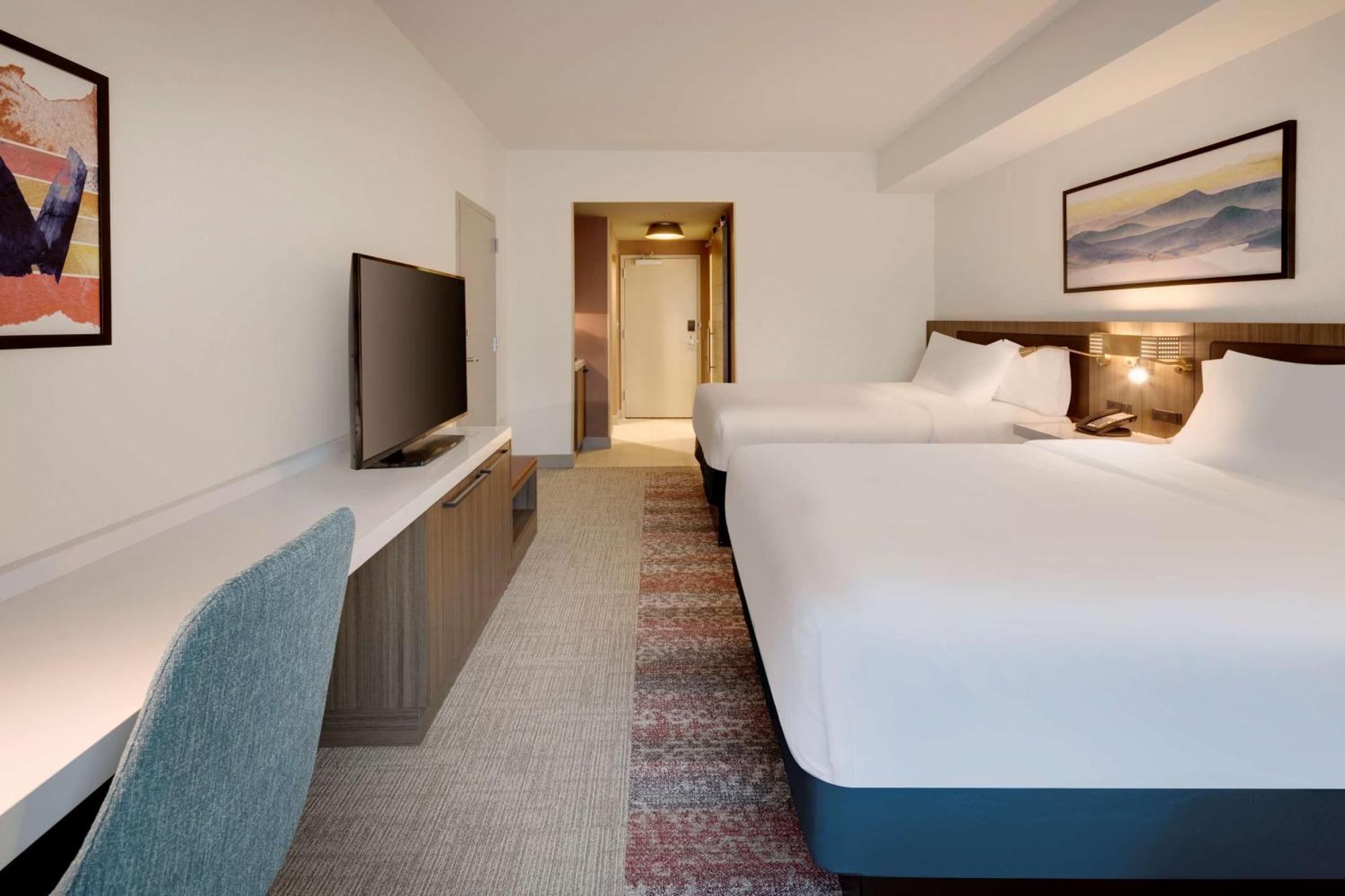 Hilton Garden Inn Haymarket Ngoại thất bức ảnh