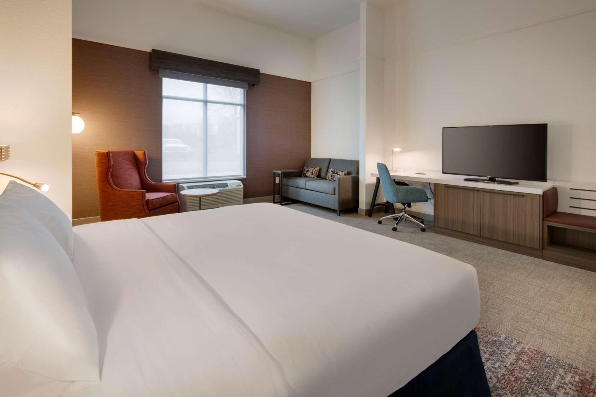 Hilton Garden Inn Haymarket Ngoại thất bức ảnh