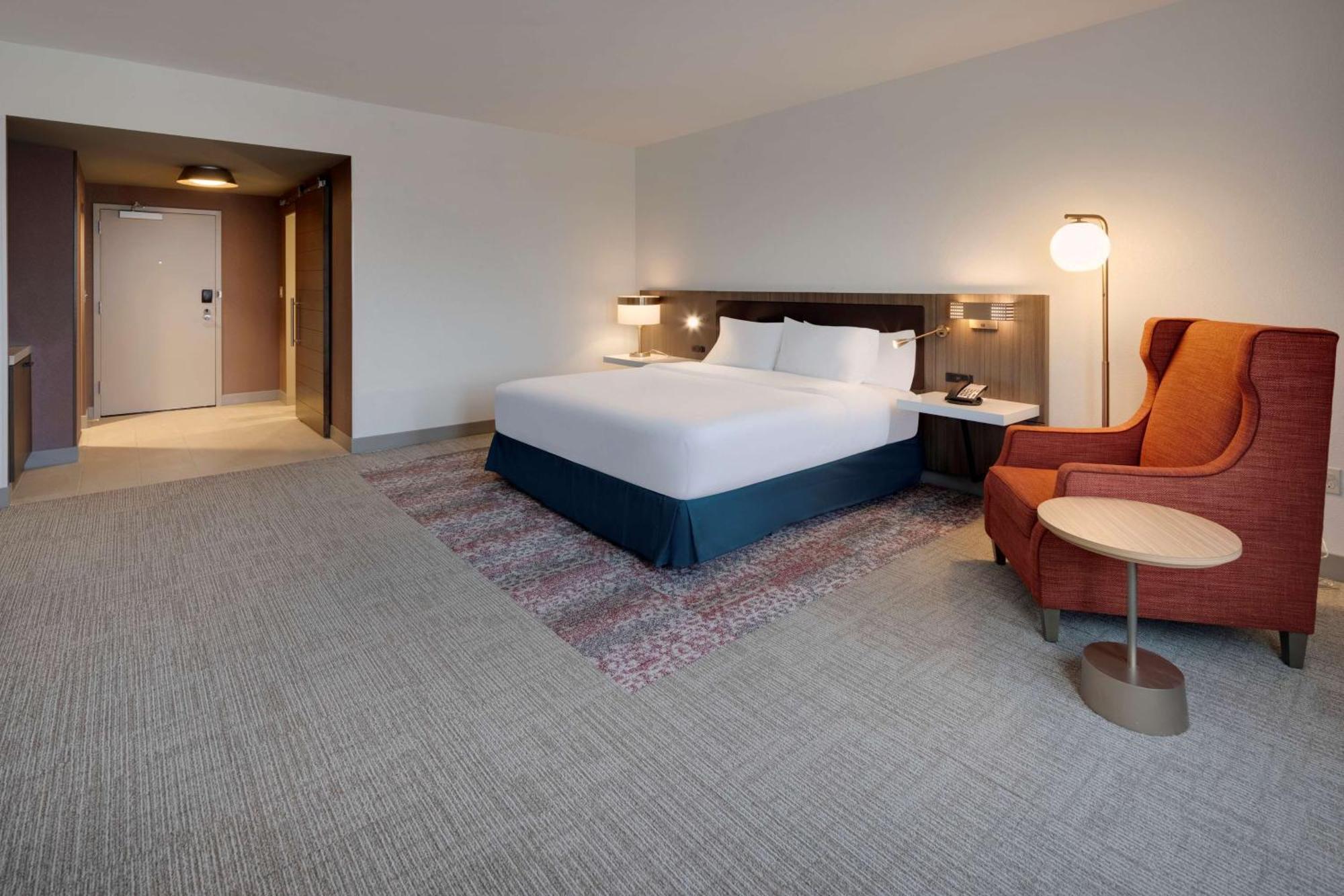 Hilton Garden Inn Haymarket Ngoại thất bức ảnh