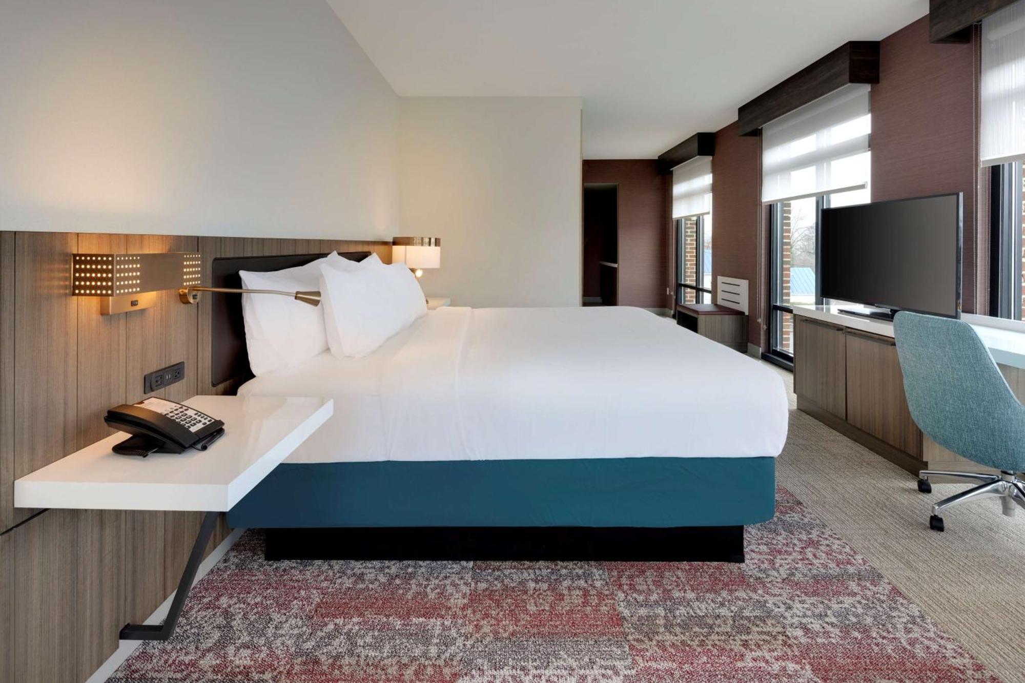 Hilton Garden Inn Haymarket Ngoại thất bức ảnh