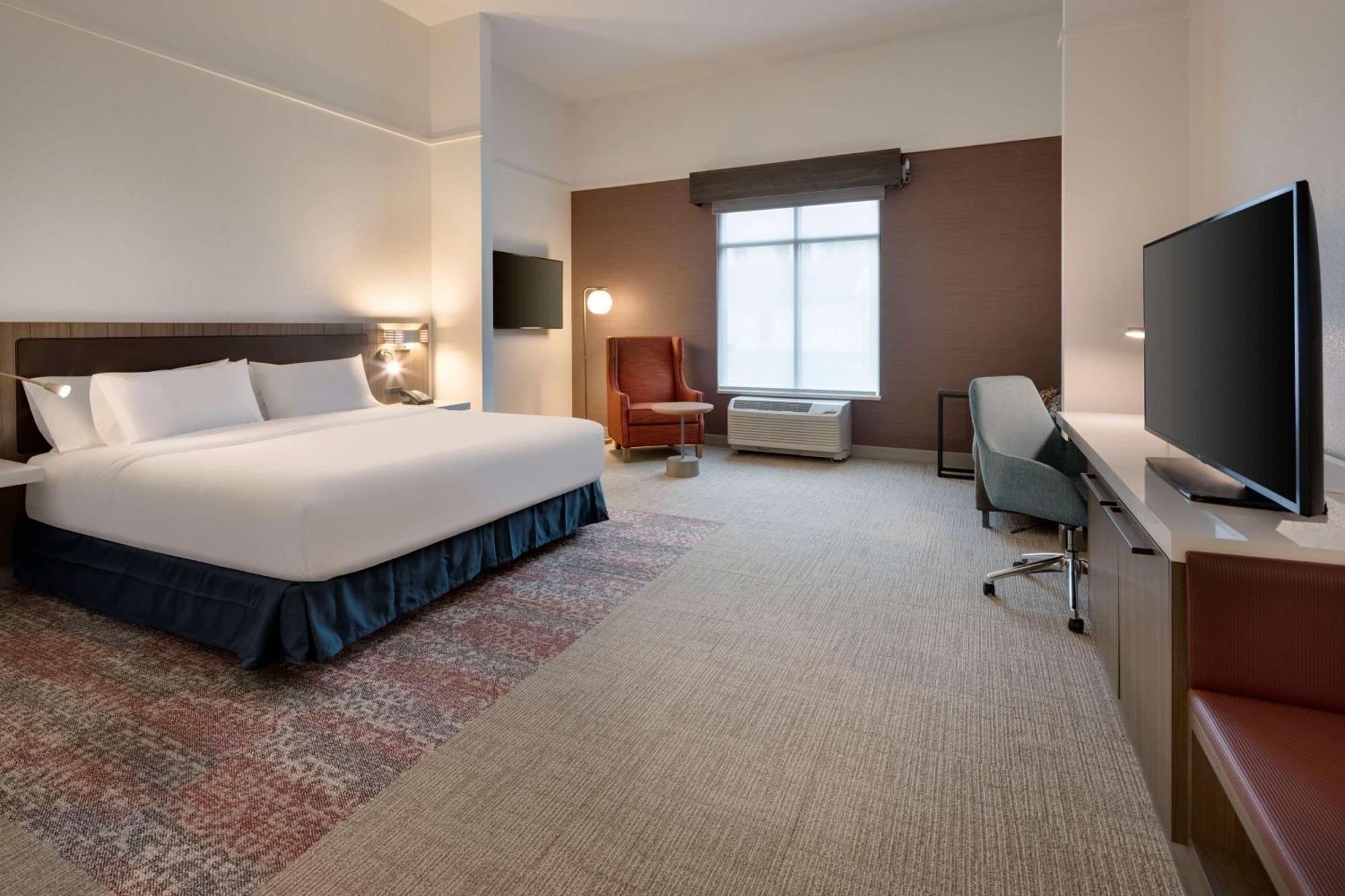 Hilton Garden Inn Haymarket Ngoại thất bức ảnh