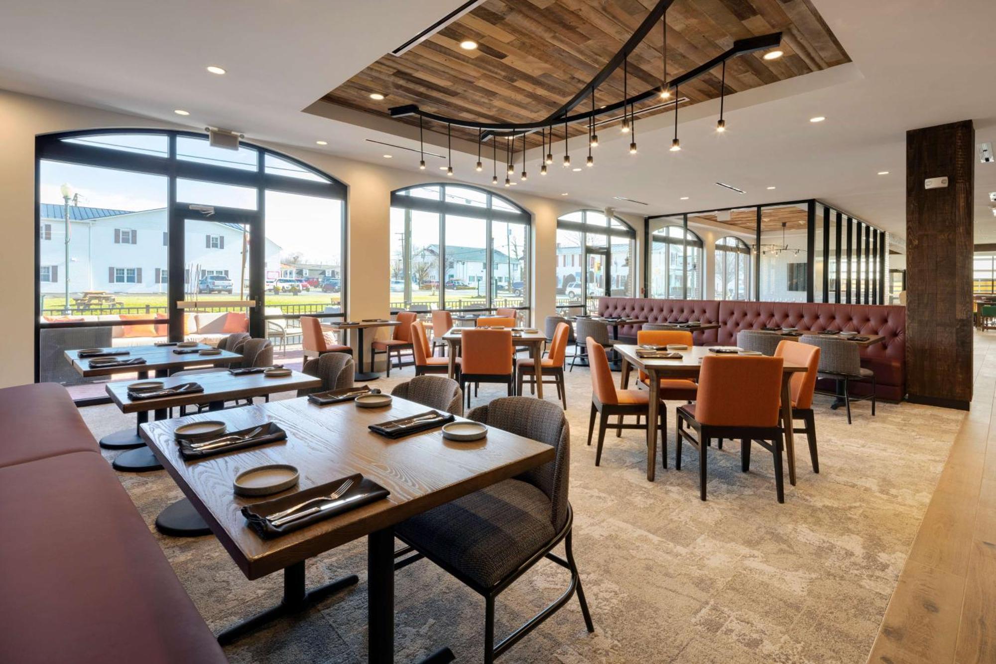 Hilton Garden Inn Haymarket Ngoại thất bức ảnh